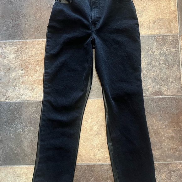 Abercrombie & Fitch Denim - Abercrombie & Fitch 90s Straight Ultra High Rise Jeans Curve Love 27/4R Black